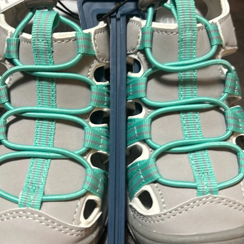 DSG Direct Youth Caged Sandals: GRAY/TEAL: NWT: SIZE 11